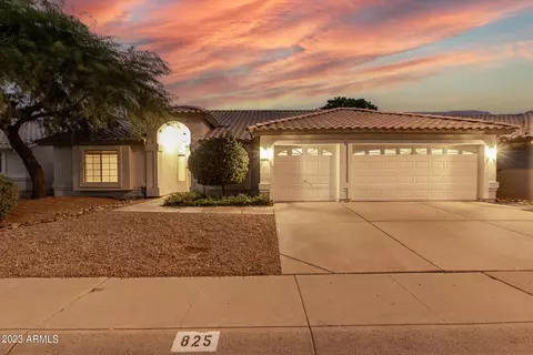 825 W San Mateo Dr, Gilbert, AZ 85233