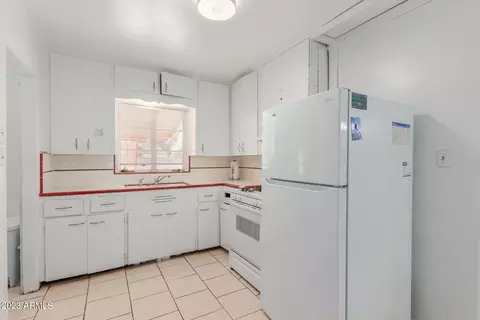 2245 E Flower St, Phoenix, AZ 85016 photo 9