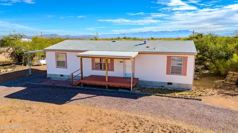 6045 S Tortuga Ln, Hereford, AZ 85615