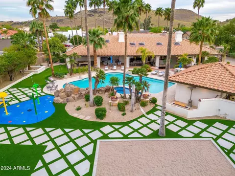 5430 W Creedance Blvd, Glendale, AZ 85310