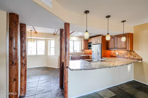 1940 E Sharon Dr, Phoenix, AZ 85022 photo 10