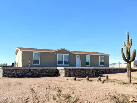 760 E Scenic St, Apache Junction, AZ 85119