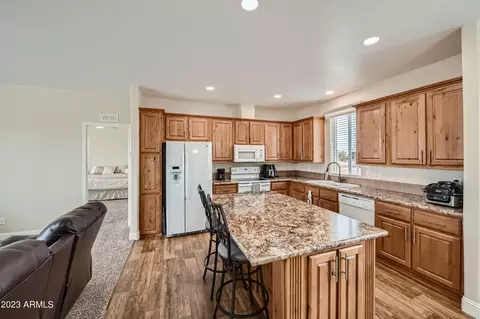760 E Scenic St, Apache Junction, AZ 85119 photo 12