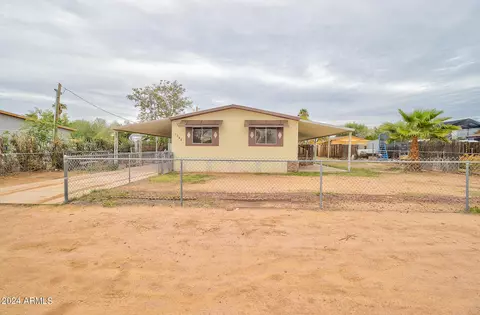 1348 S Warner Dr, Apache Junction, AZ 85120