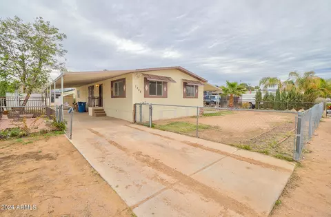 1348 S Warner Dr, Apache Junction, AZ 85120 photo 3