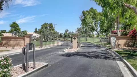 2158 W Peninsula Cir, Chandler, AZ 85248