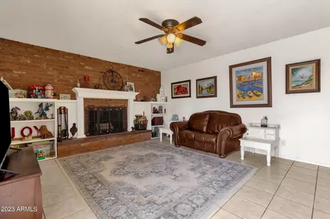 Living - 1675 E Verlea Dr, Tempe, AZ 85282 photo 5 of 6