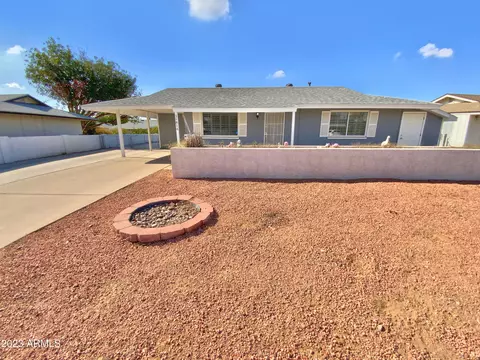 11814 N Hacienda Dr, Sun City, AZ 85351