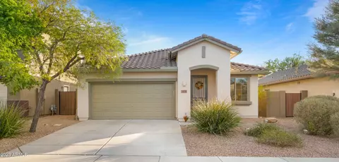 1939 W Kuralt Dr, Anthem, AZ 85086