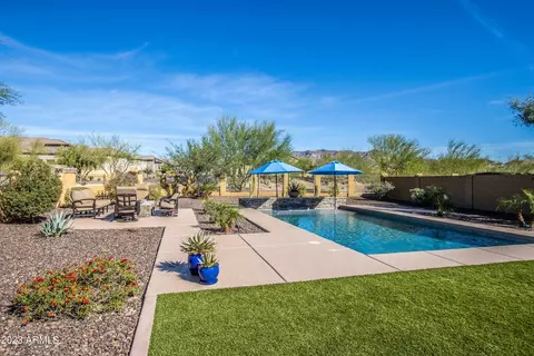 9040 E Upper Canyon Dr, Mesa, AZ 85207