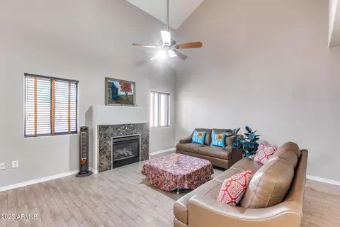 1102 W Glendale Ave #116, Phoenix, AZ 85021 photo 2
