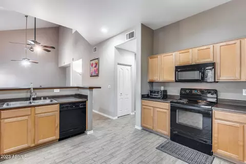 1102 W Glendale Ave #116, Phoenix, AZ 85021 photo 19