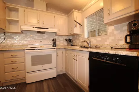 2208 W Baseline Ave #35, Apache Junction, AZ 85120 photo 3