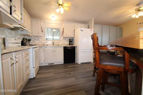 2208 W Baseline Ave #35, Apache Junction, AZ 85120 photo 5