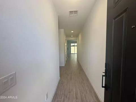 9412 E Spiral Ave, Mesa, AZ 85212 photo 2