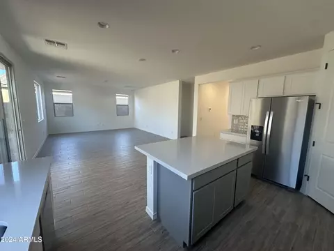 9412 E Spiral Ave, Mesa, AZ 85212 photo 6