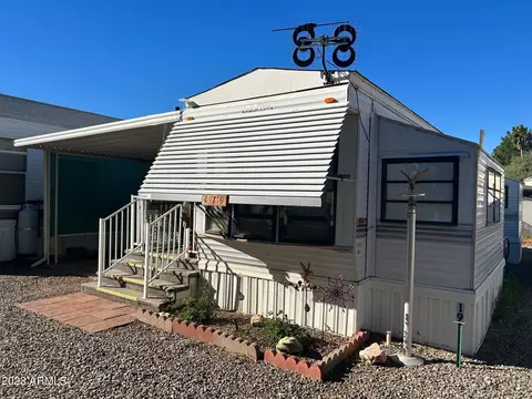 19101 E Palm Ln, Black Canyon City, AZ 85324