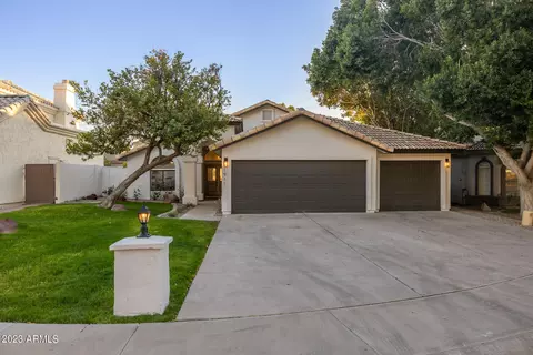 1911 E Clipper Ct, Gilbert, AZ 85234