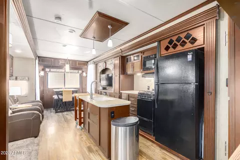 800 W Apache Trl #172, Apache Junction, AZ 85120
