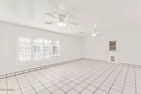 5037 E Clarendon Ave, Phoenix, AZ 85018 photo 8