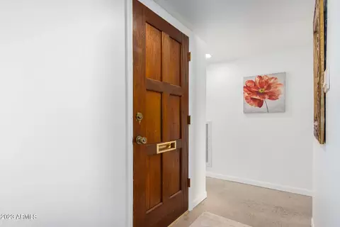 1000 E Laguna Dr, Tempe, AZ 85282 photo 3