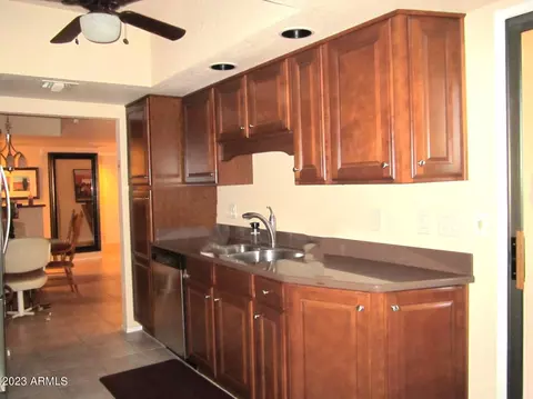 Kitchen - 4303 E Cactus Rd #431, Phoenix, AZ 85032 photo 2 of 5