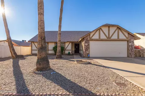 11028 N 56th Dr, Glendale, AZ 85304