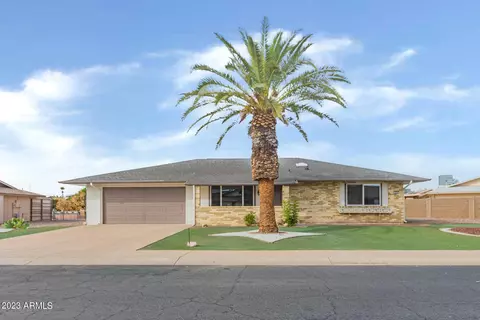 9707 W Desert Hills Dr, Sun City, AZ 85351