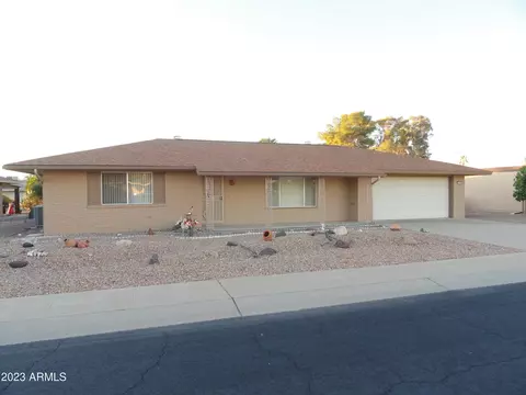 9105 W Hidden Valley Ln, Sun City, AZ 85351