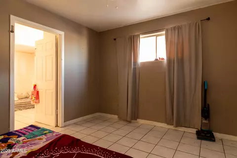 3331 E Oak St, Phoenix, AZ 85008 photo 2