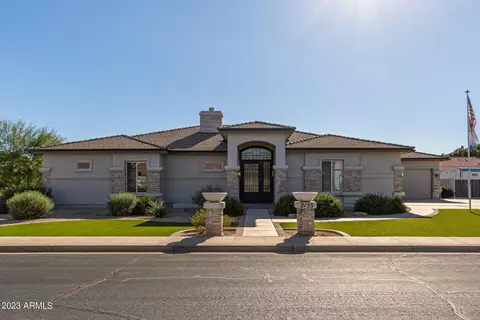 2155 E Norwood St, Mesa, AZ 85213