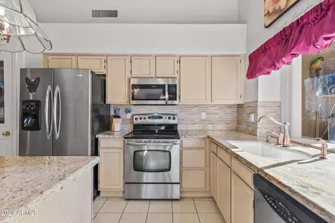4627 E Bighorn Ave, Phoenix, AZ 85044 photo 24