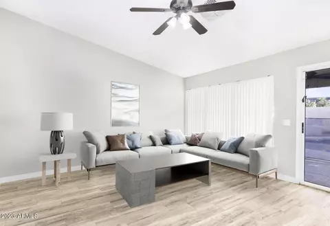 333 E Arabian Dr, Gilbert, AZ 85296 photo 4