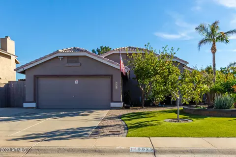 3923 W Soft Wind Dr, Glendale, AZ 85310