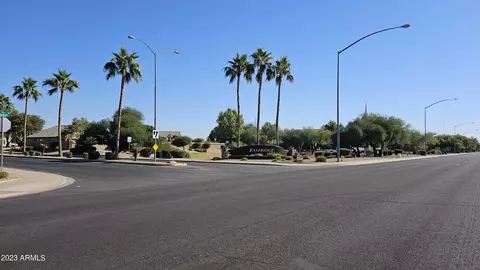 2923 S Lynch Cir, Mesa, AZ 85212