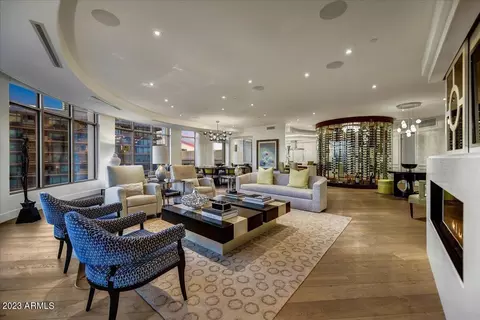 2402 Esplanade Ln E #1102, Phoenix, AZ 85016 photo 9