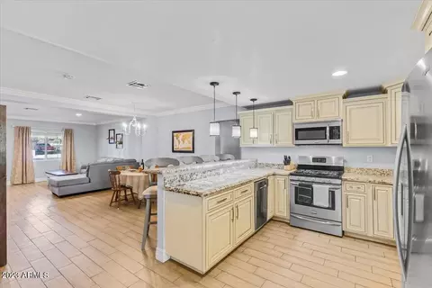 3245 E Virginia Ave, Phoenix, AZ 85008 photo 9