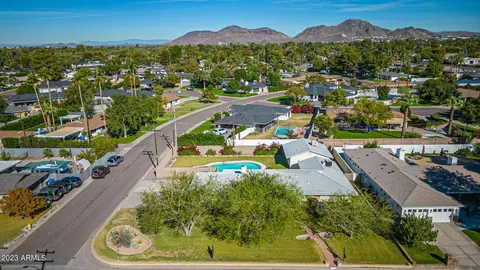 730 W Frier Dr, Phoenix, AZ 85021 photo 8