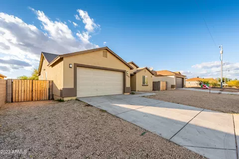 32012 N Bush St, Wittmann, AZ 85361