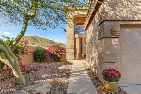 7540 E Wolf Canyon Cir, Mesa, AZ 85207 photo 2
