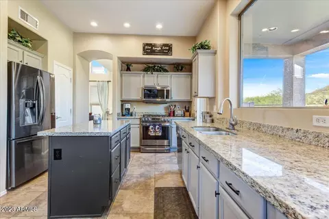 7540 E Wolf Canyon Cir, Mesa, AZ 85207 photo 9