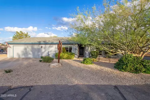 1107 E Village Circle Dr N, Phoenix, AZ 85022