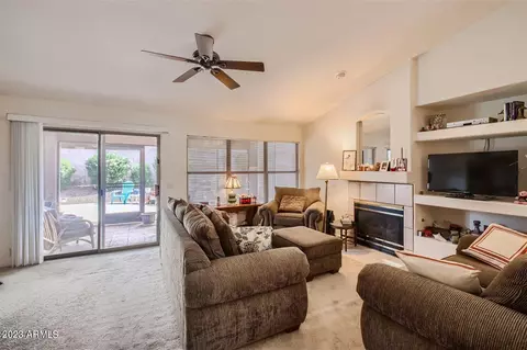 26271 N 46th Pl, Phoenix, AZ 85050 photo 9