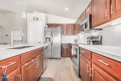 26230 N Hackberry Dr, Phoenix, AZ 85083 photo 5