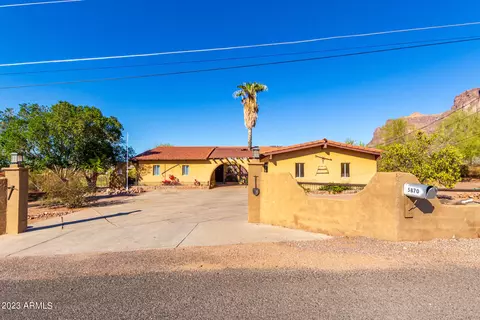 5870 E Siesta St, Apache Junction, AZ 85119