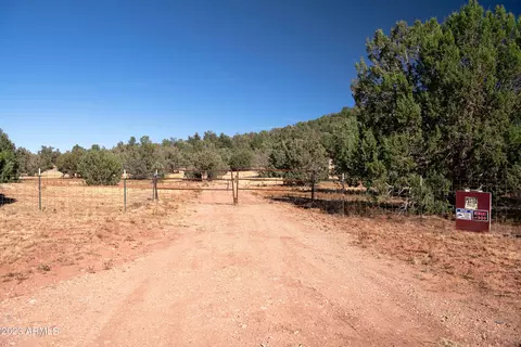 44875 N Dallas Dr #1059, Seligman, AZ 86337
