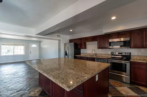 1666 E Bishop Dr, Tempe, AZ 85282 photo 6
