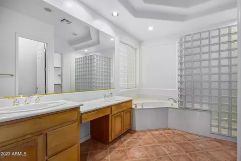 25 E Tanglewood Trl, Phoenix, AZ 85085 photo 18