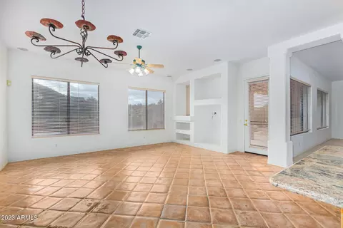 25 E Tanglewood Trl, Phoenix, AZ 85085 photo 10