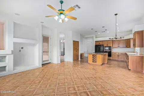 25 E Tanglewood Trl, Phoenix, AZ 85085 photo 11